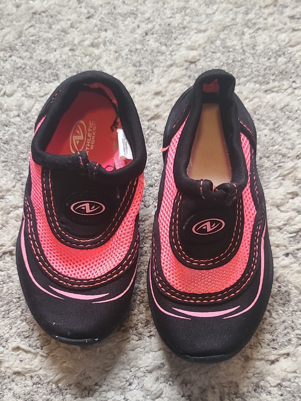 10 for $25 - Athletic Works Toddler Girls 7/8 Pink and Black Water Shoes